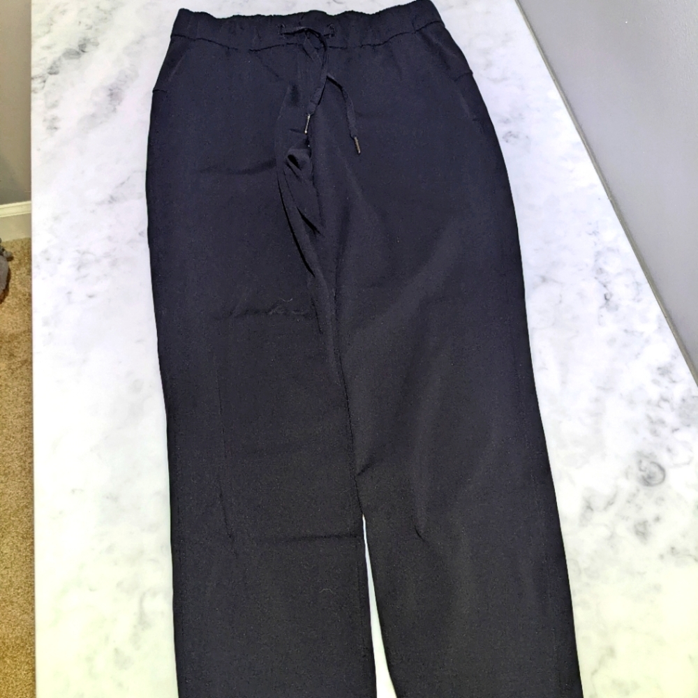 Lululemon On the Fly Jogger - Picture 4 of 7